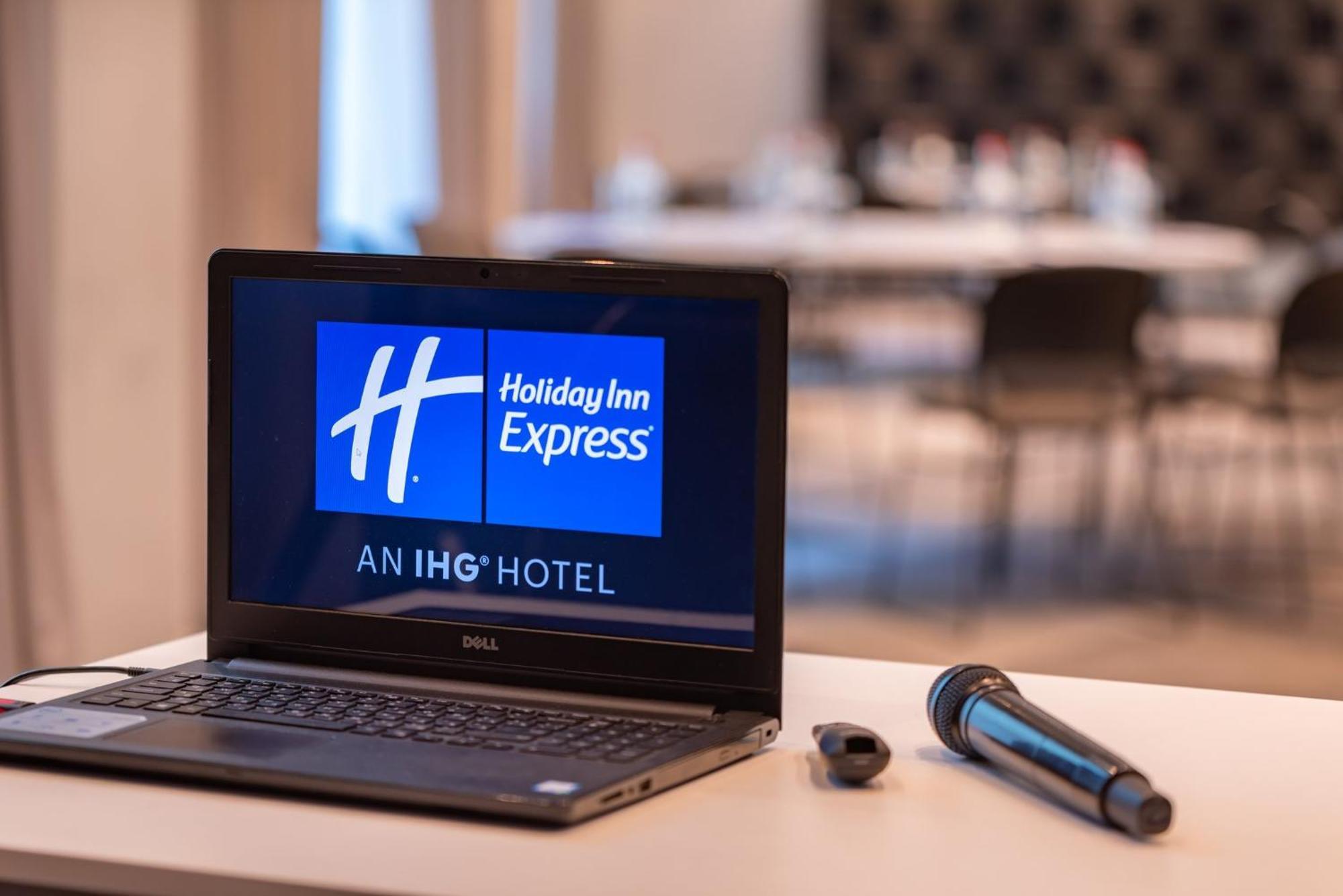 Holiday Inn Express - Yerevan, An Ihg Hotel Kültér fotó